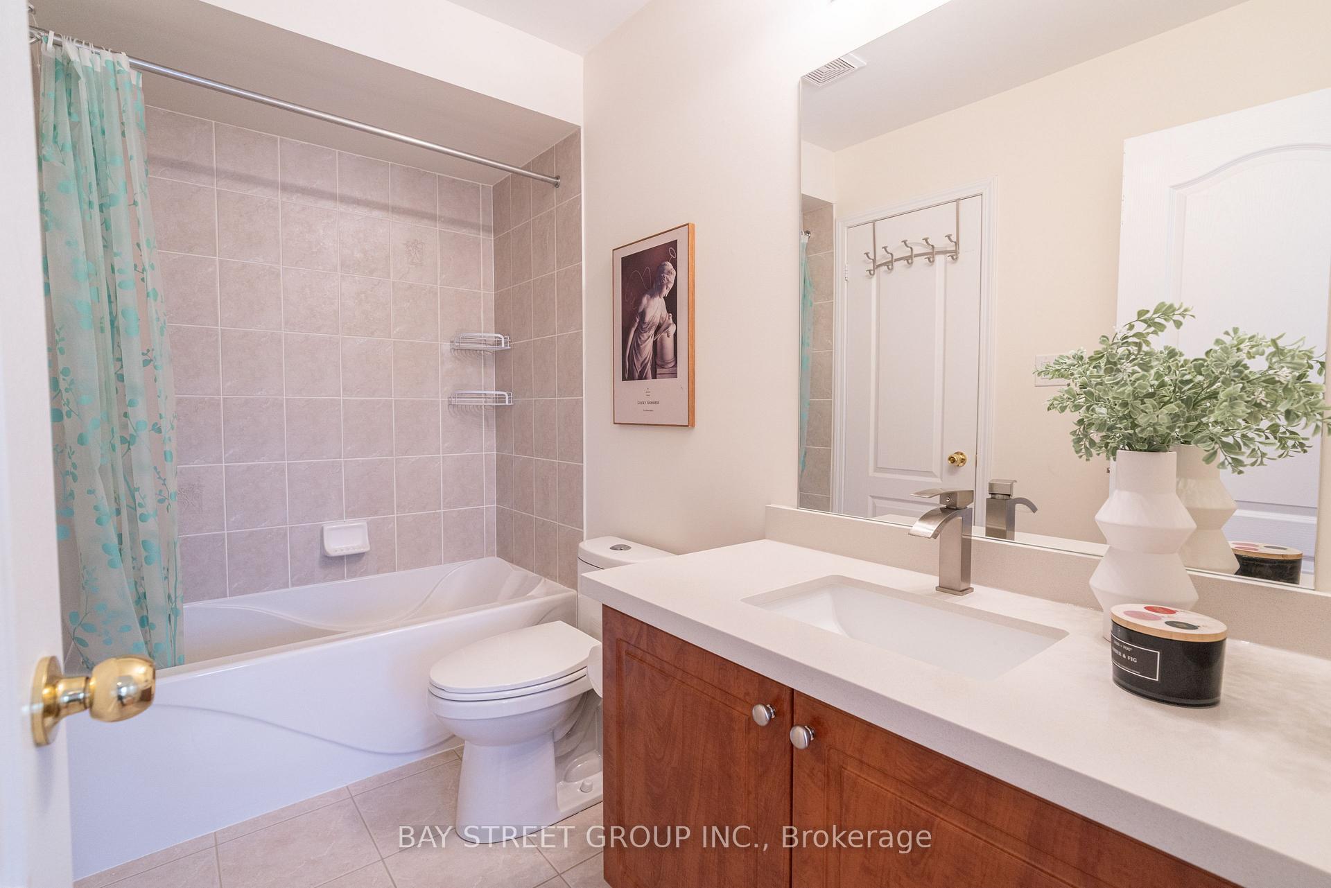 Photo 25 of 38 Greenspire Avenue, Markham, Wismer — HOMEH