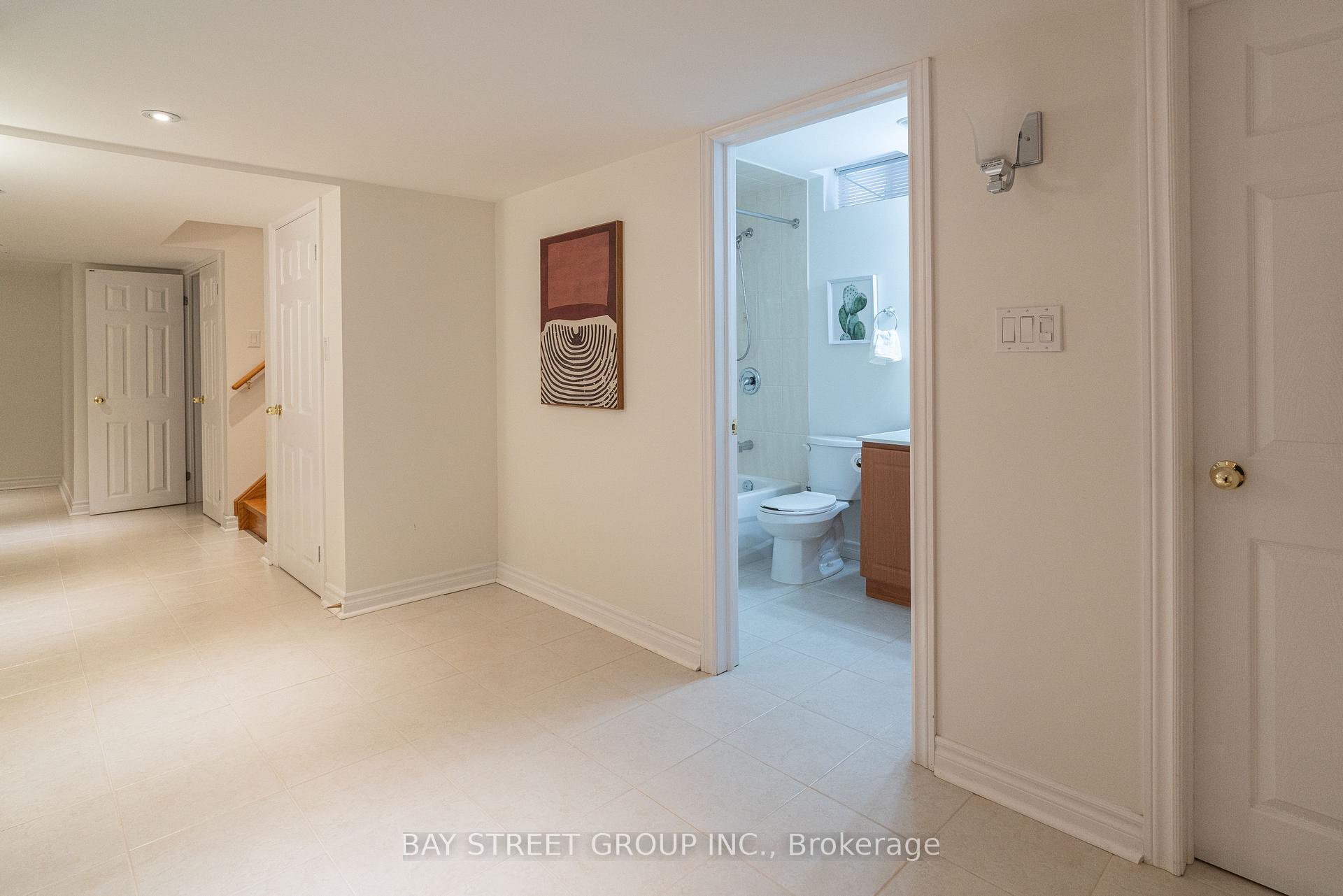 Photo 30 of 38 Greenspire Avenue, Markham, Wismer — HOMEH