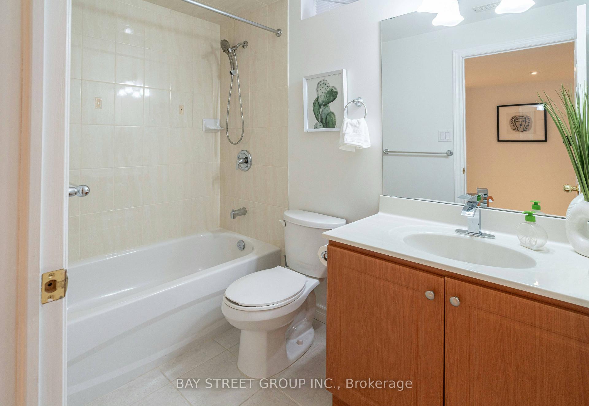 Photo 31 of 38 Greenspire Avenue, Markham, Wismer — HOMEH