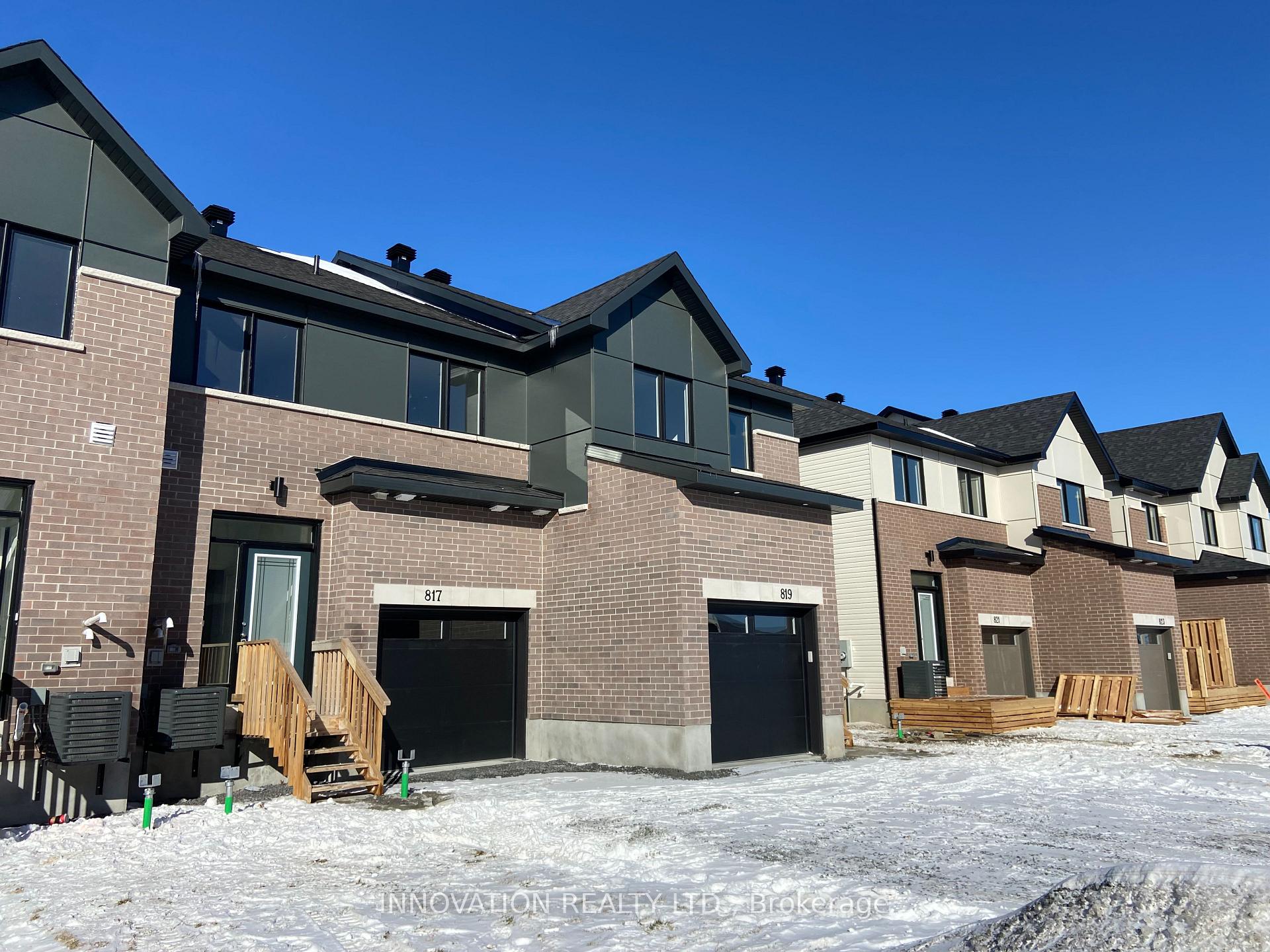 Photo 3 of 817 Anciano Crescent, Ottawa, Kanata - Emerald Meadows/Trailwest — HOMEH