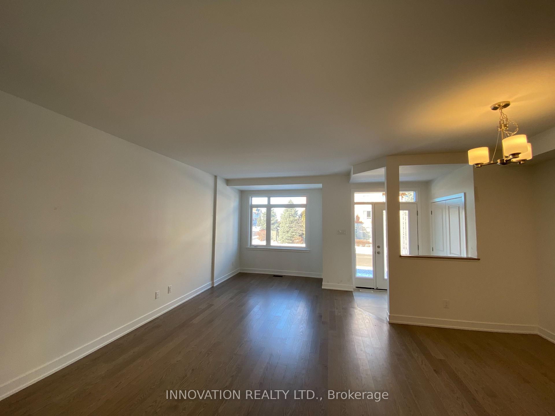 Photo 6 of 817 Anciano Crescent, Ottawa, Kanata - Emerald Meadows/Trailwest — HOMEH