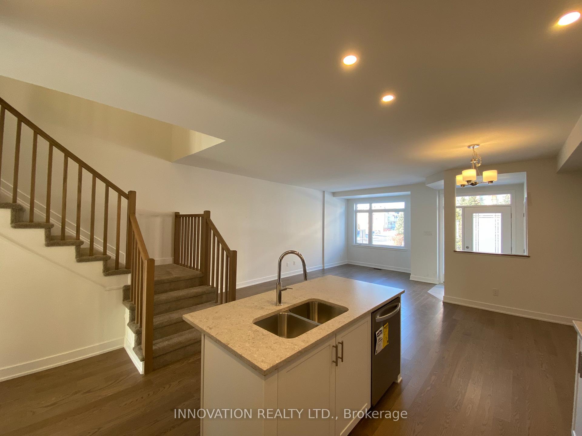 Photo 15 of 817 Anciano Crescent, Ottawa, Kanata - Emerald Meadows/Trailwest — HOMEH