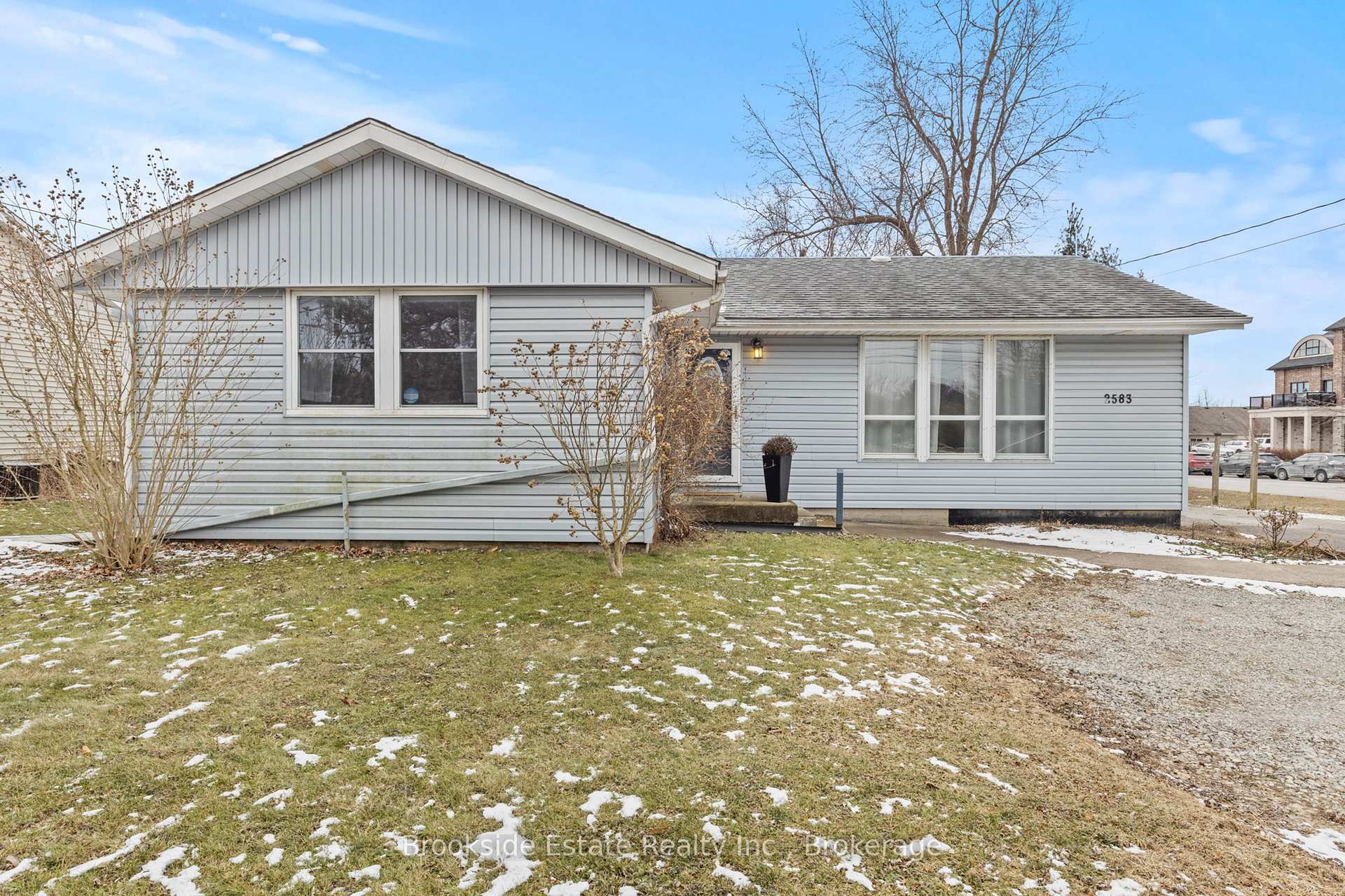 Photo 2 of Unit B, 2583 Binbrook Road, Hamilton, Binbrook — HOMEH