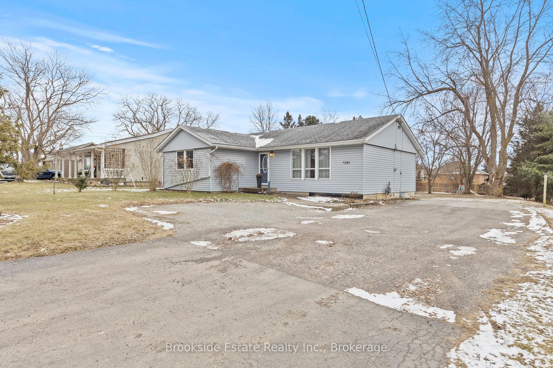 Photo 3 of Unit B, 2583 Binbrook Road, Hamilton, Binbrook — HOMEH