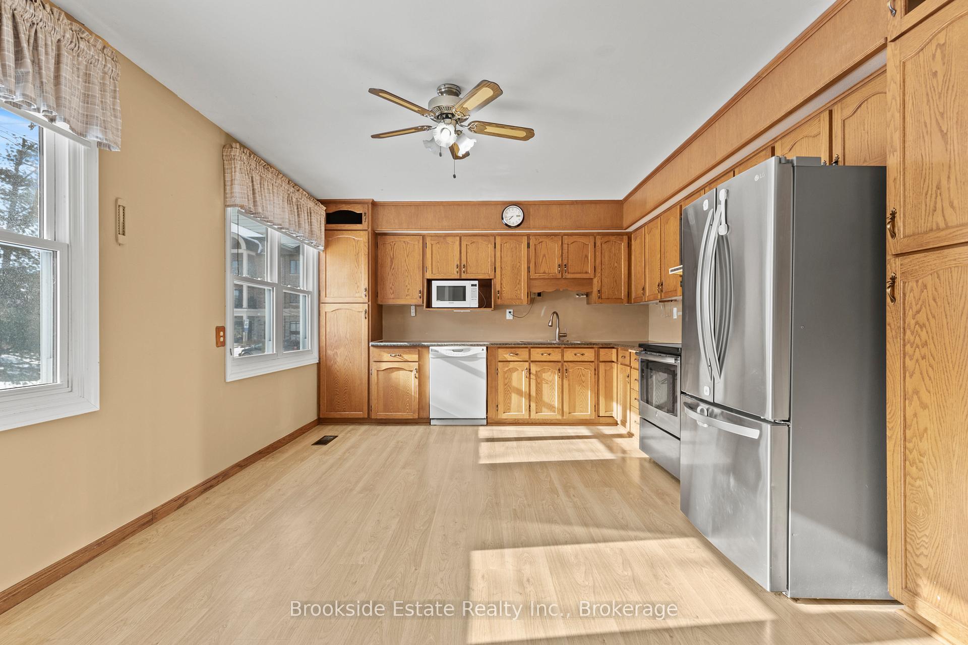 Photo 10 of Unit B, 2583 Binbrook Road, Hamilton, Binbrook — HOMEH