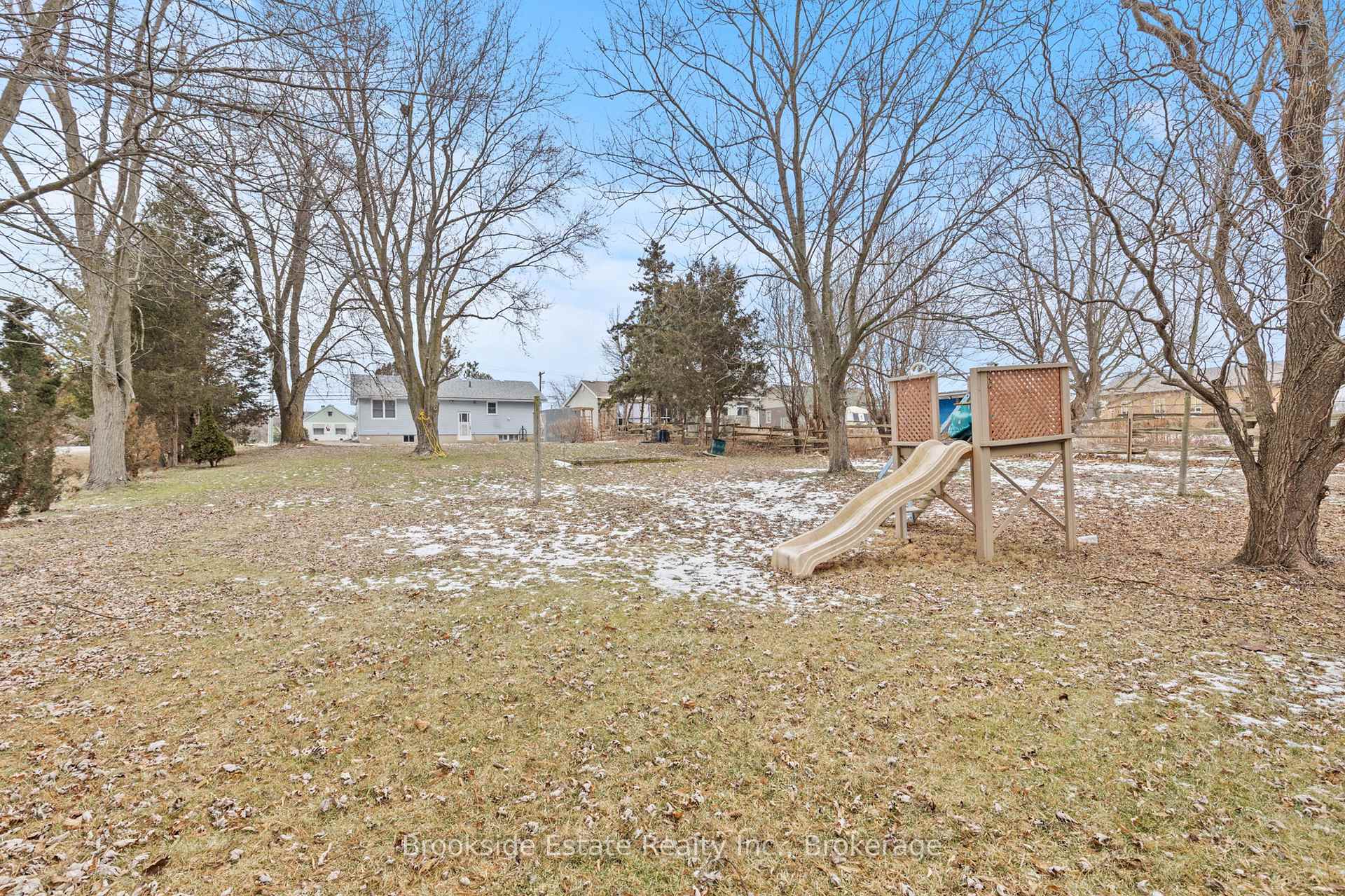 Photo 23 of Unit B, 2583 Binbrook Road, Hamilton, Binbrook — HOMEH
