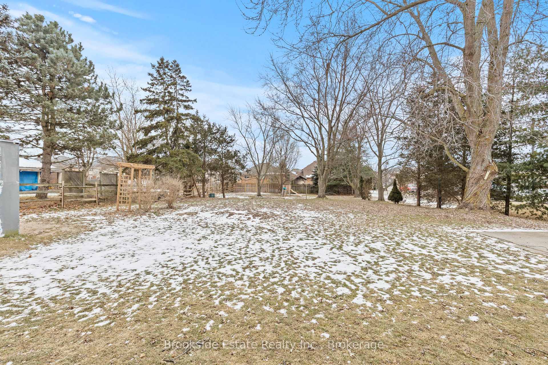Photo 25 of Unit B, 2583 Binbrook Road, Hamilton, Binbrook — HOMEH