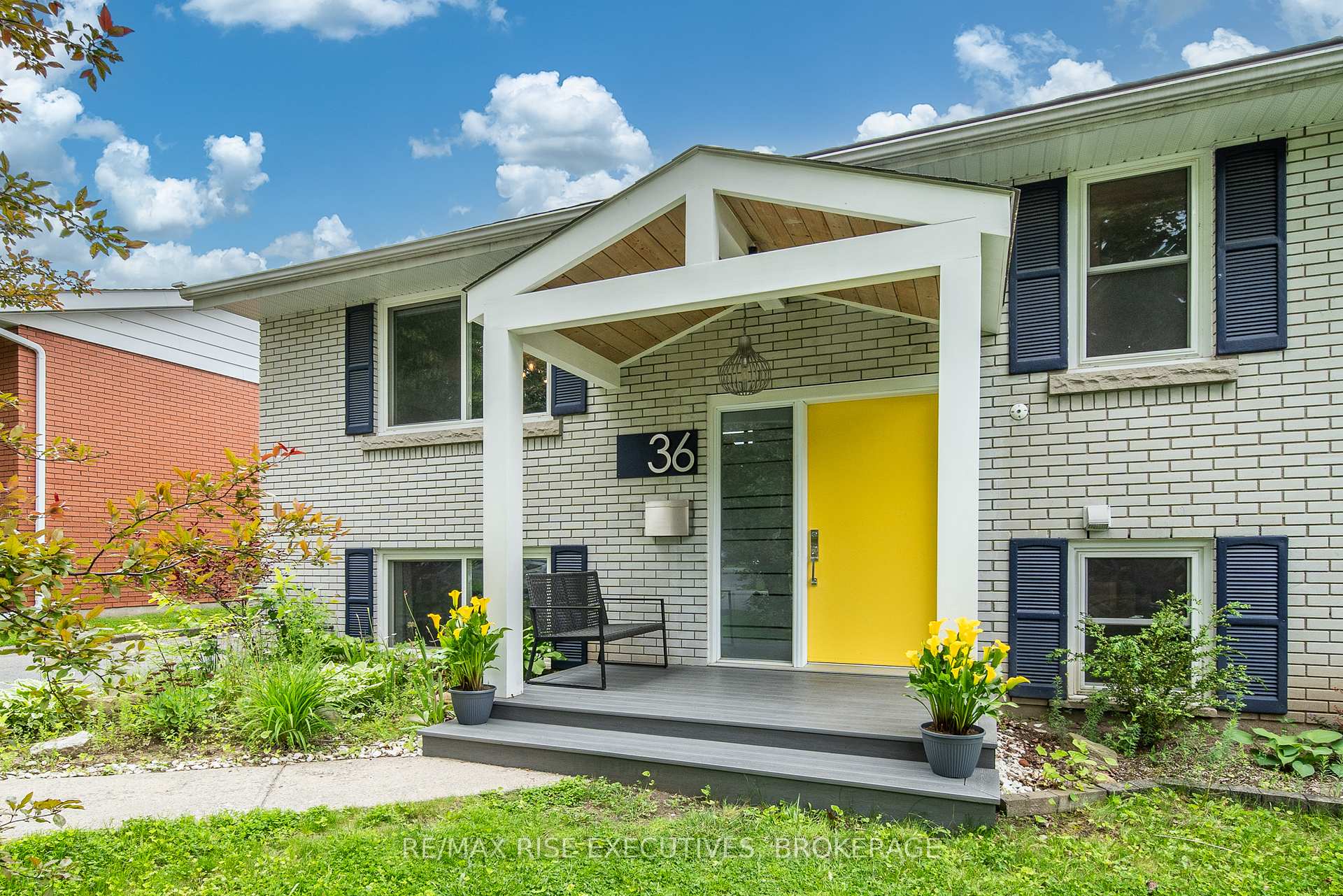 Photo 3 of 36 Casterton Avenue, Kingston, Central City West — HOMEH