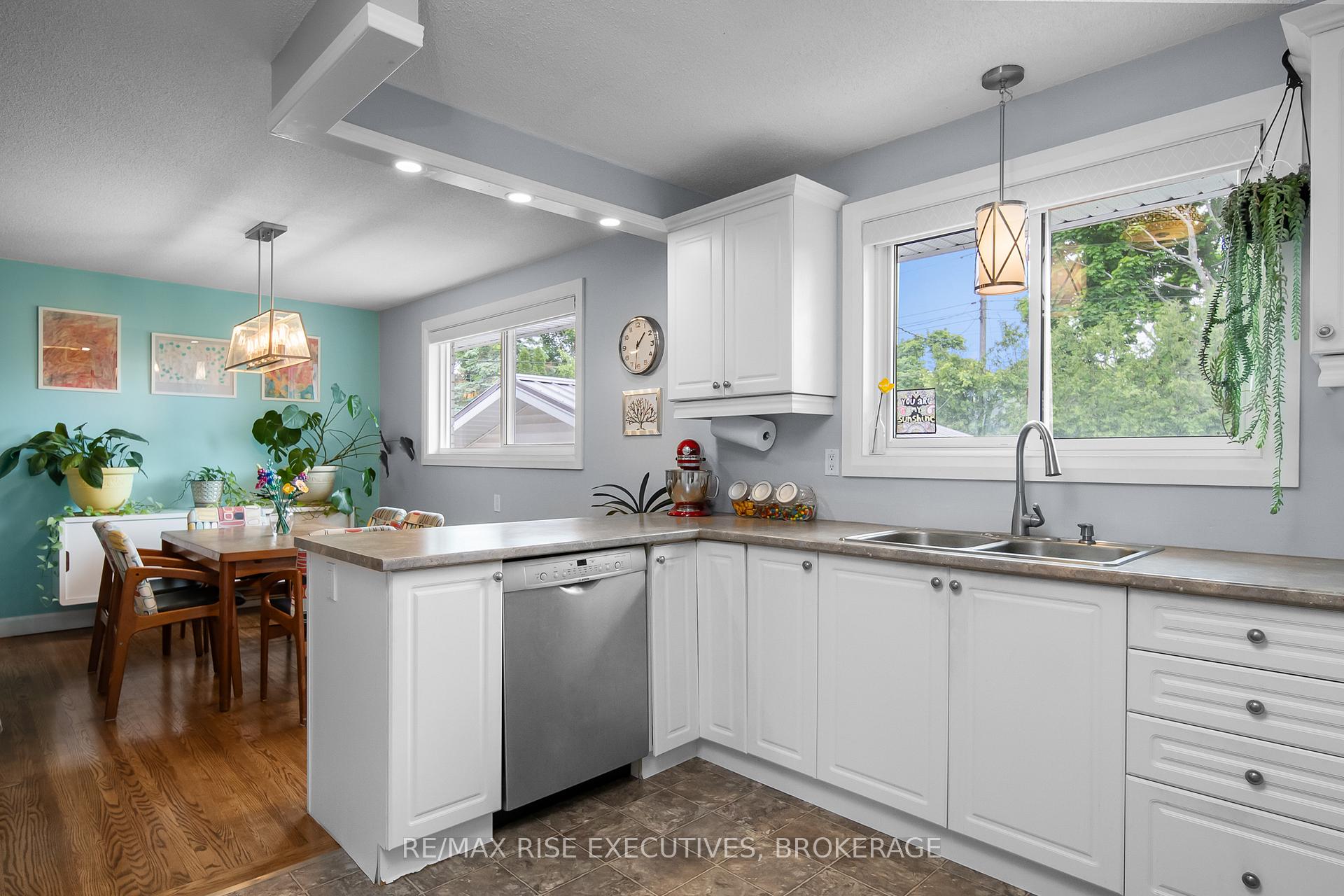 Photo 15 of 36 Casterton Avenue, Kingston, Central City West — HOMEH