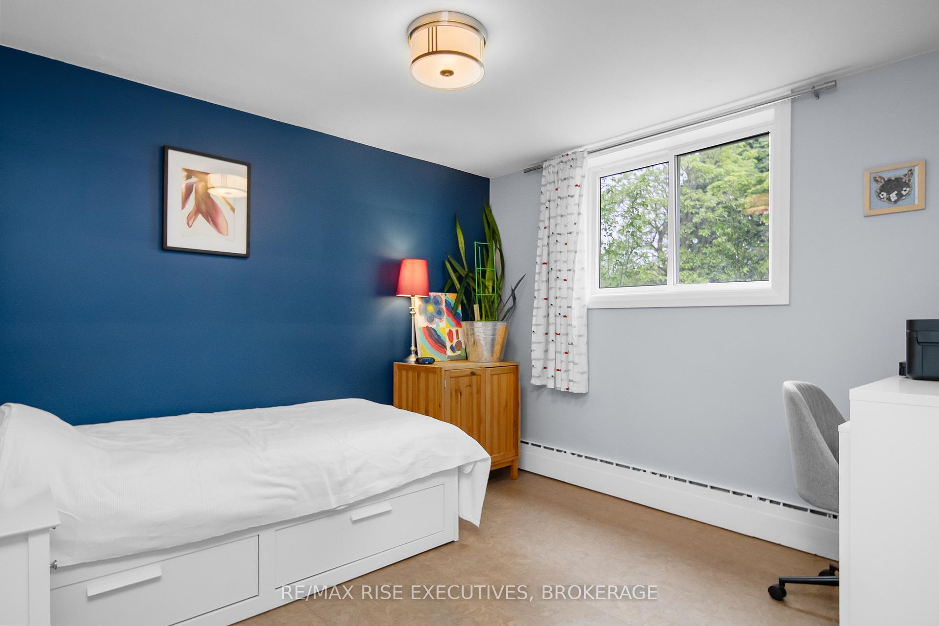 Photo 35 of 36 Casterton Avenue, Kingston, Central City West — HOMEH