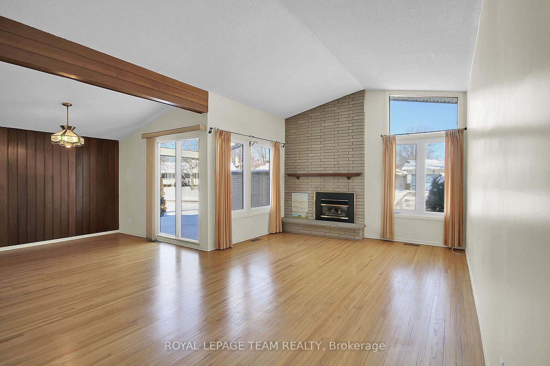 Photo 9 of 135 Old Colony Road, Ottawa, Kanata - Glencairn/Hazeldean — HOMEH