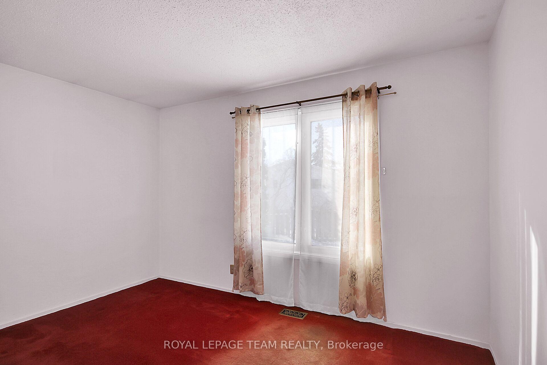 Photo 15 of 135 Old Colony Road, Ottawa, Kanata - Glencairn/Hazeldean — HOMEH