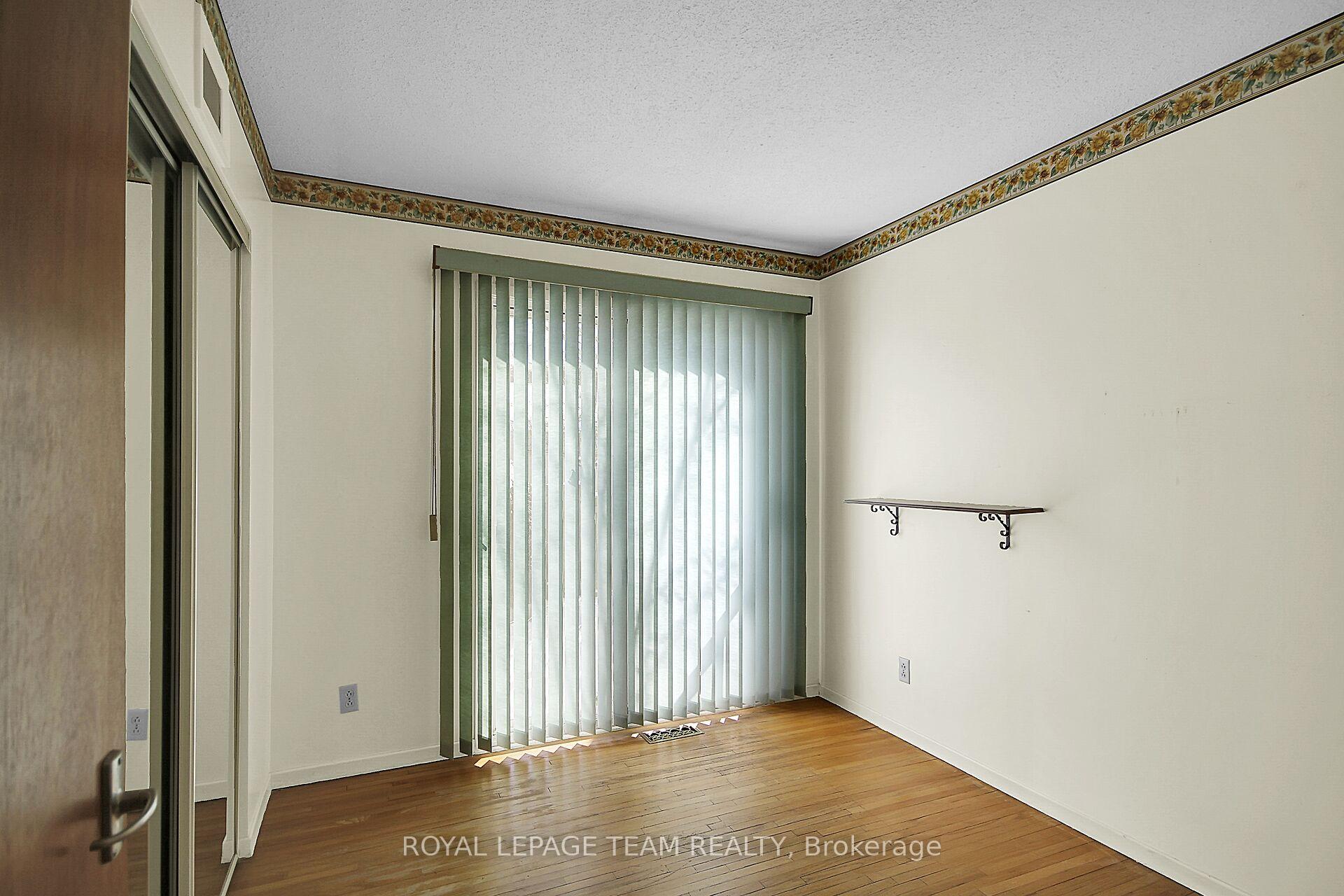 Photo 17 of 135 Old Colony Road, Ottawa, Kanata - Glencairn/Hazeldean — HOMEH