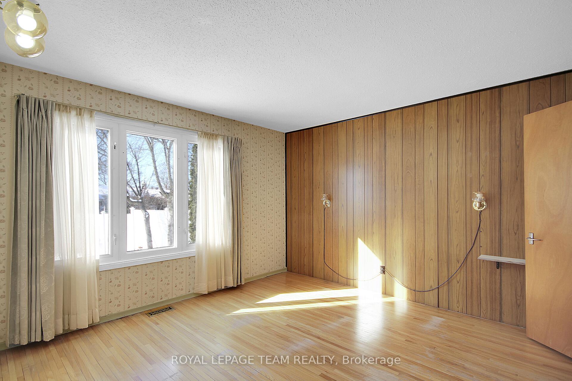 Photo 19 of 135 Old Colony Road, Ottawa, Kanata - Glencairn/Hazeldean — HOMEH