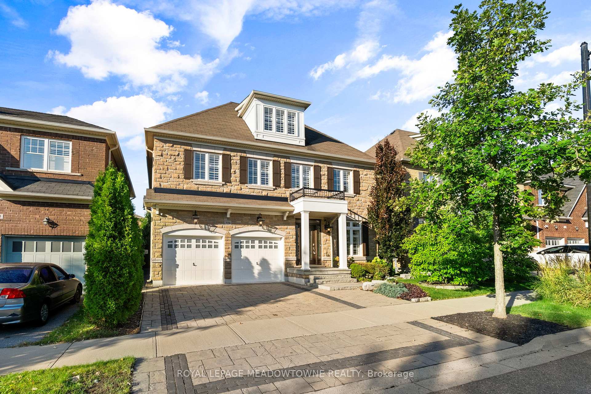 Front of 729 Wettlaufer Terrace