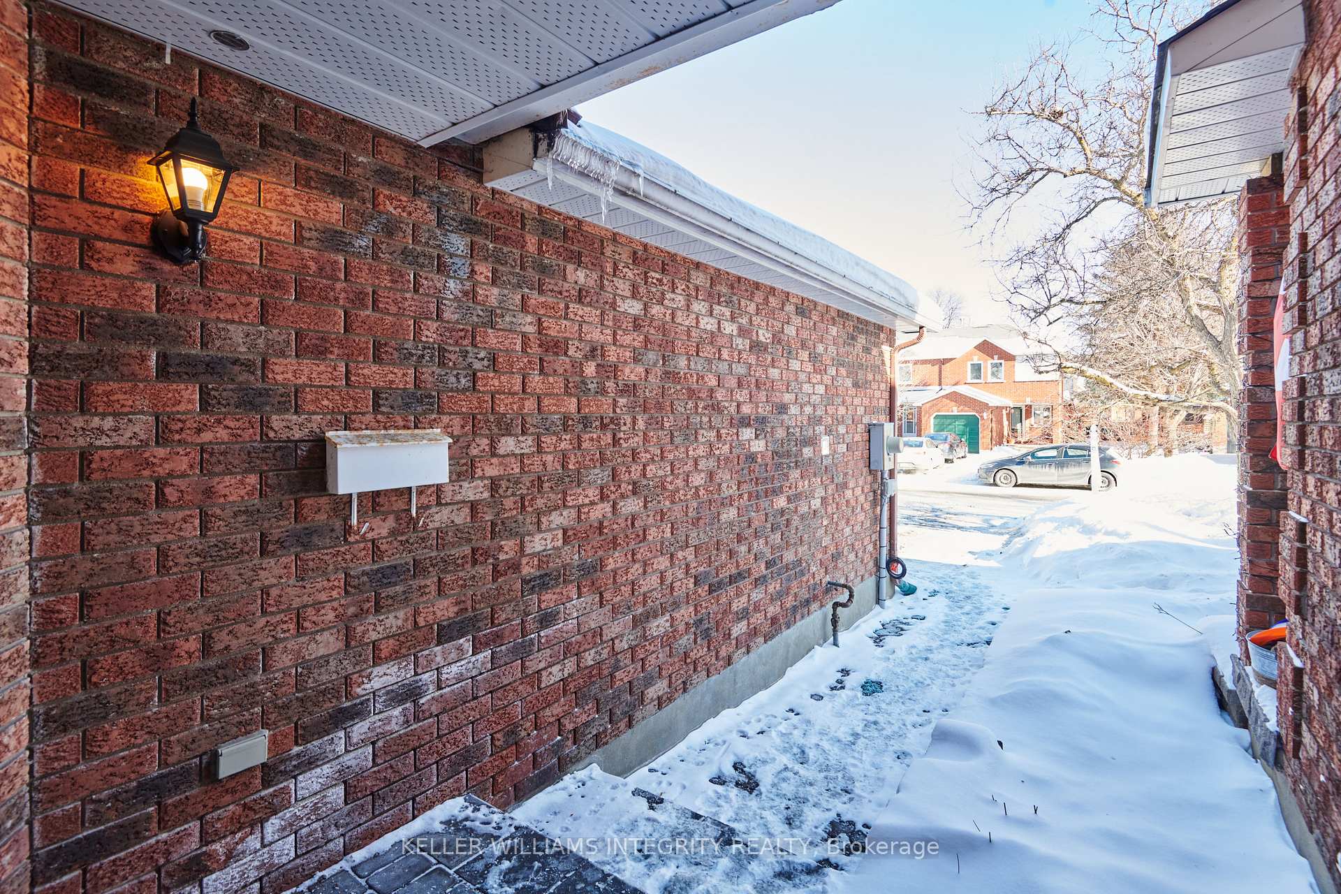 Photo 4 of 59 Robarts Crescent, Ottawa, Kanata - Katimavik — HOMEH