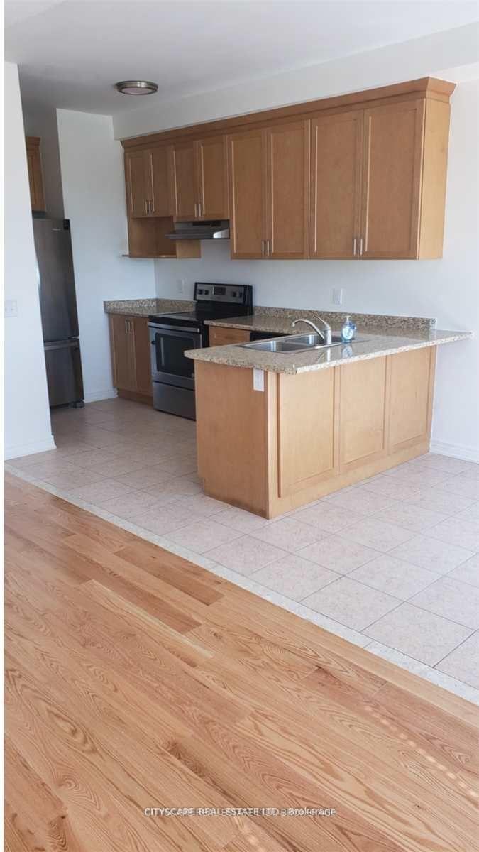 Photo 5 of 56 Narbonne Crescent, Hamilton, Stoney Creek — HOMEH