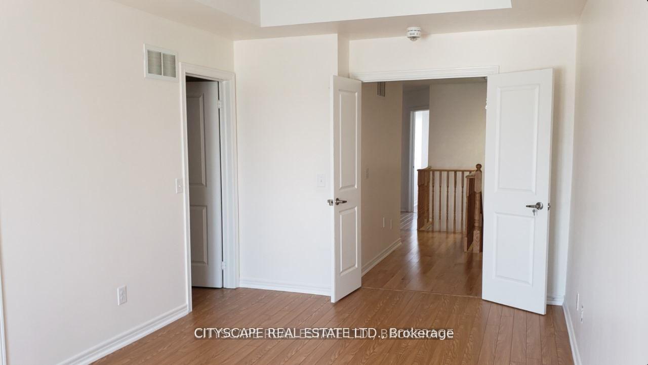 Photo 15 of 56 Narbonne Crescent, Hamilton, Stoney Creek — HOMEH