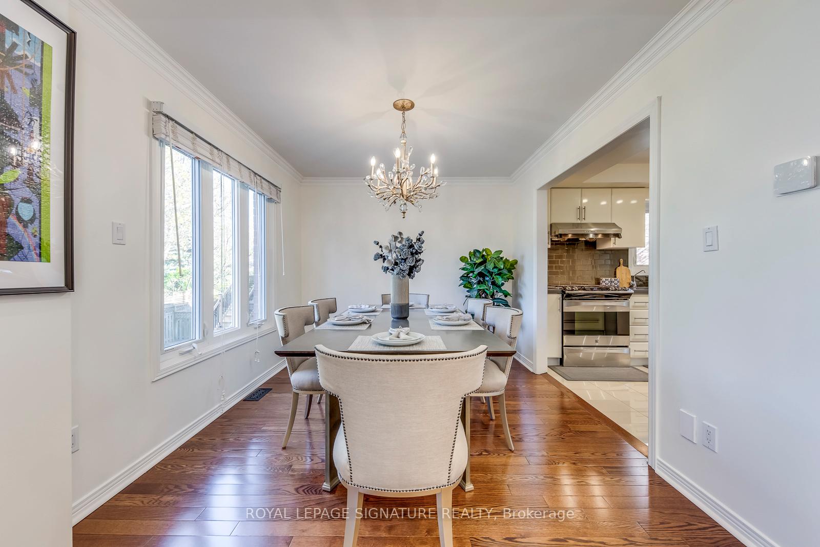 Photo 9 of 23 Waterbridge Lane, Markham, Unionville — HOMEH