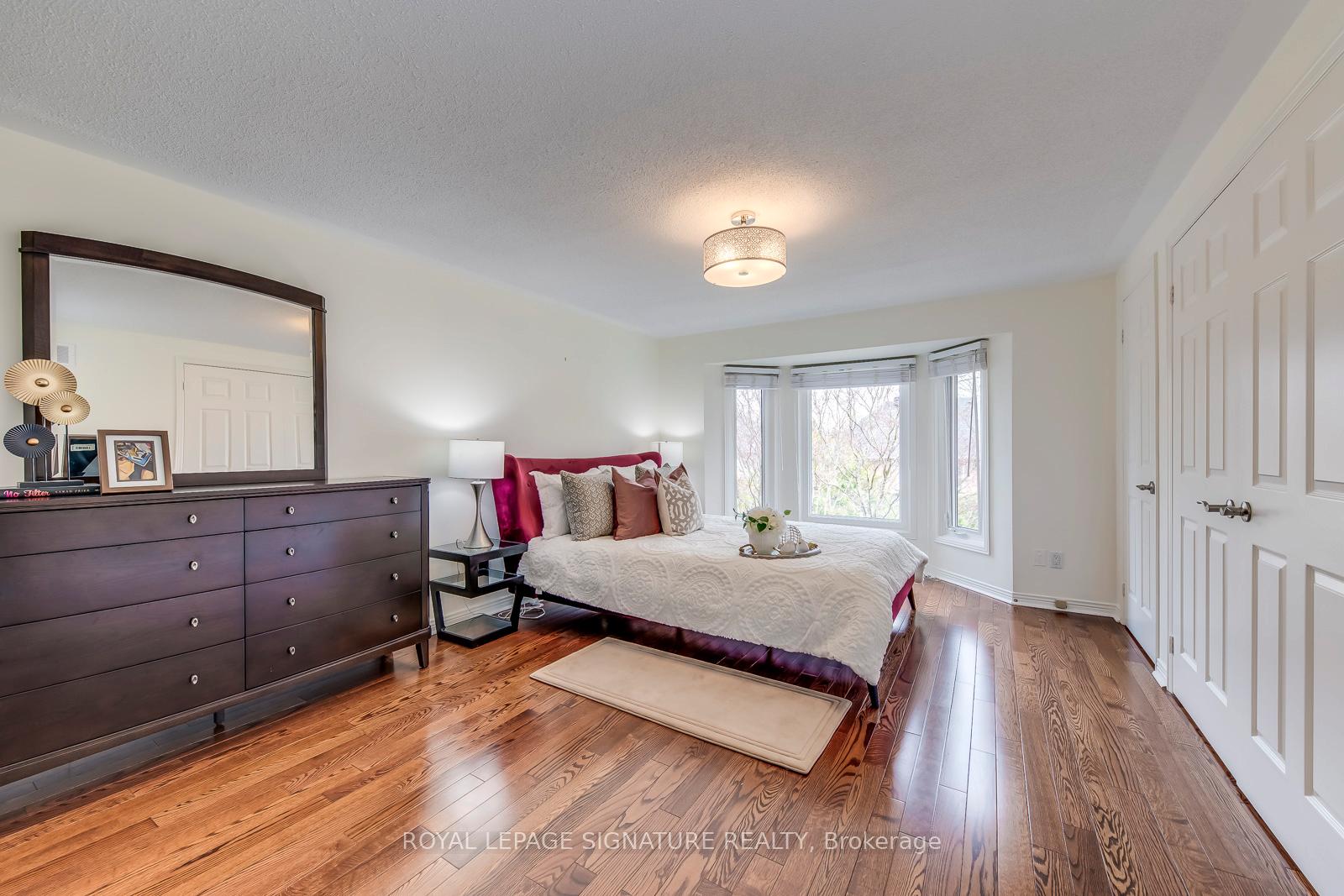 Photo 24 of 23 Waterbridge Lane, Markham, Unionville — HOMEH