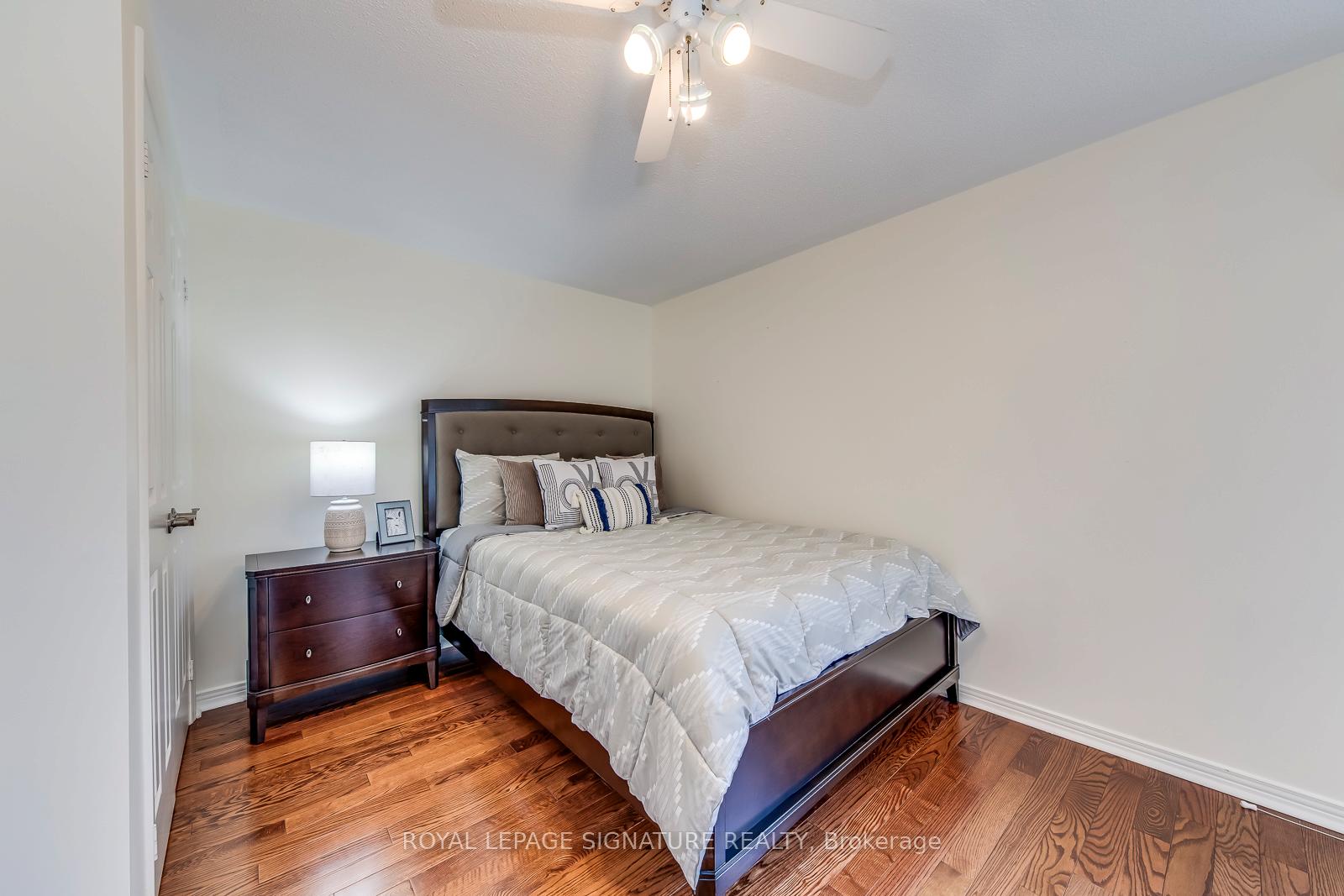 Photo 32 of 23 Waterbridge Lane, Markham, Unionville — HOMEH