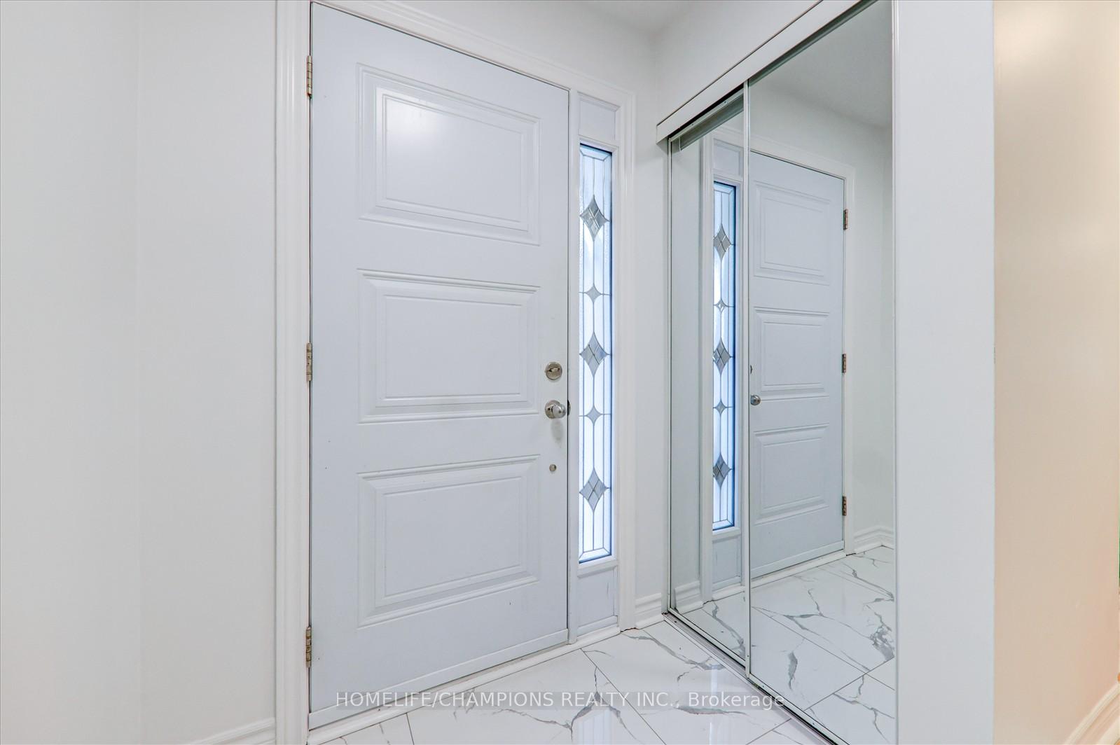 Photo 7 of 4 Croxley Green Drive, Markham, Milliken Mills West — HOMEH