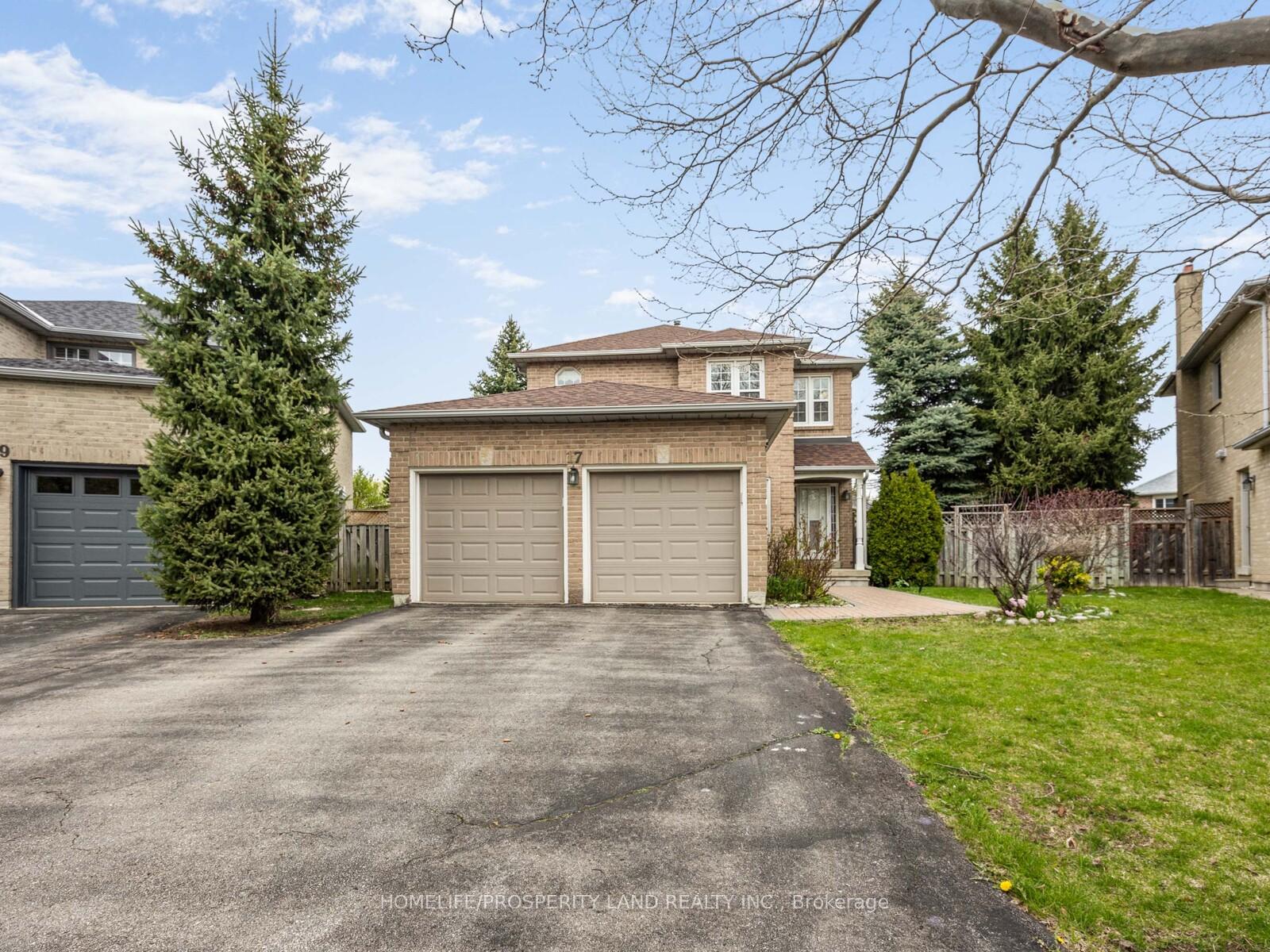 Photo 2 of 17 Major Elliott Court, Markham, Buttonville — HOMEH