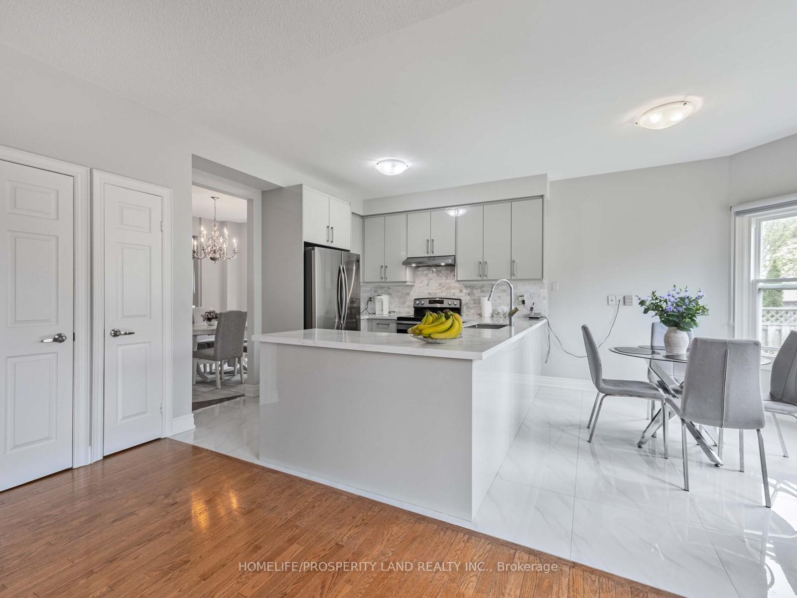 Photo 19 of 17 Major Elliott Court, Markham, Buttonville — HOMEH