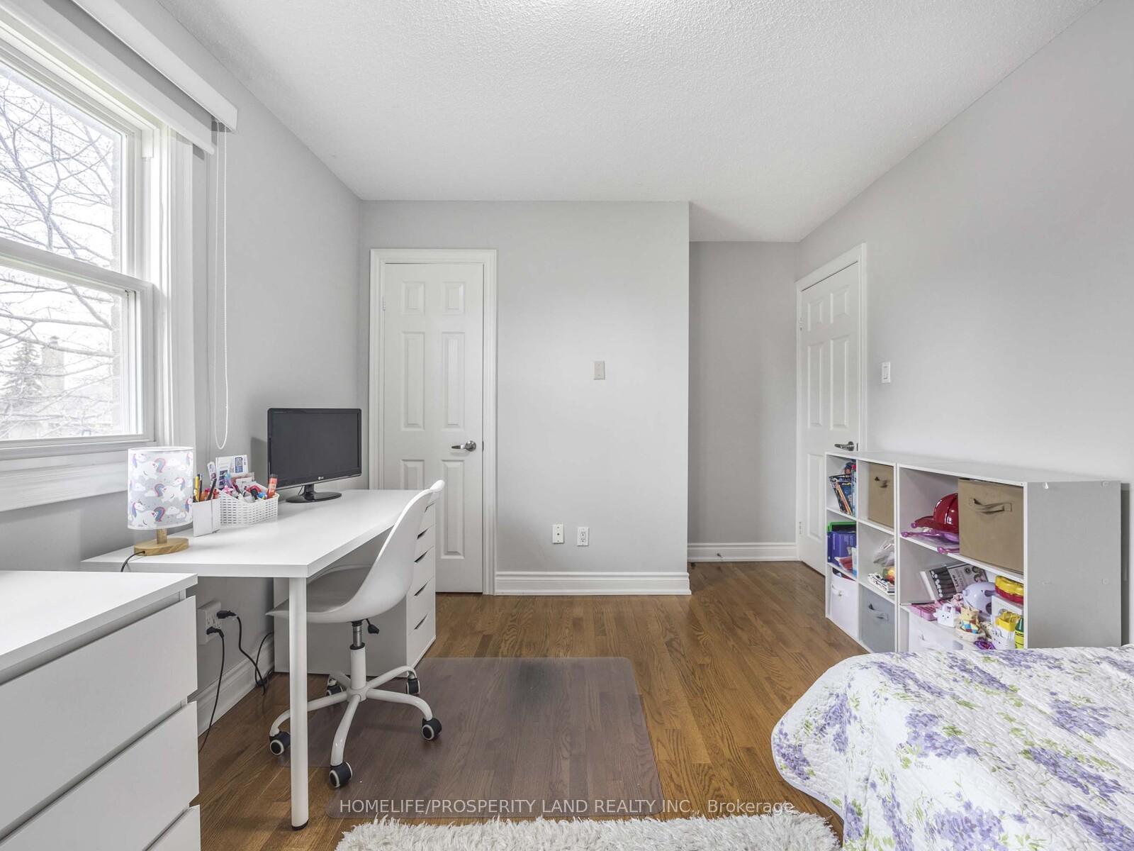 Photo 32 of 17 Major Elliott Court, Markham, Buttonville — HOMEH