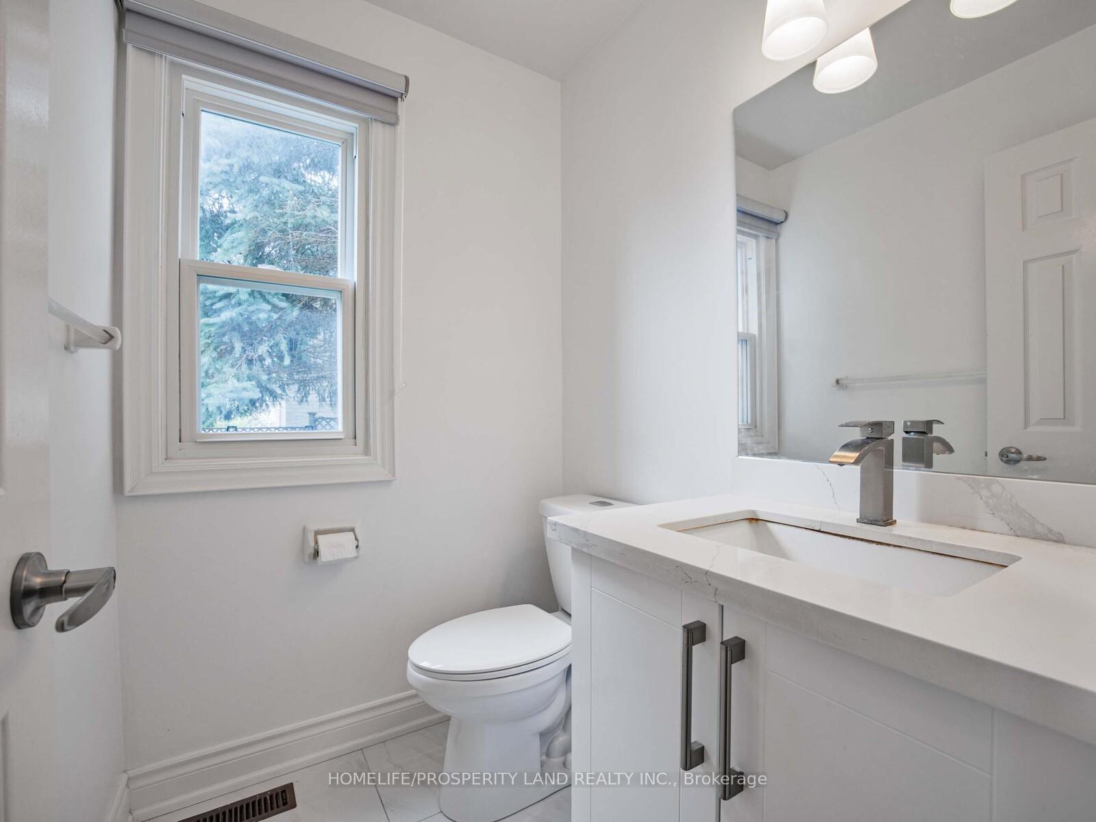 Photo 34 of 17 Major Elliott Court, Markham, Buttonville — HOMEH