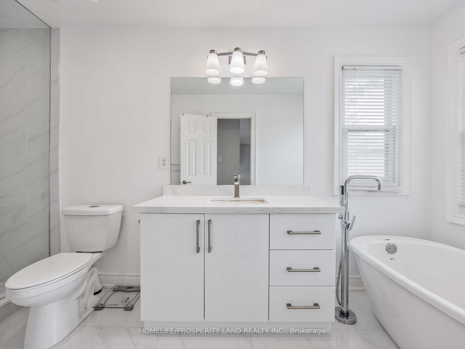 Photo 37 of 17 Major Elliott Court, Markham, Buttonville — HOMEH