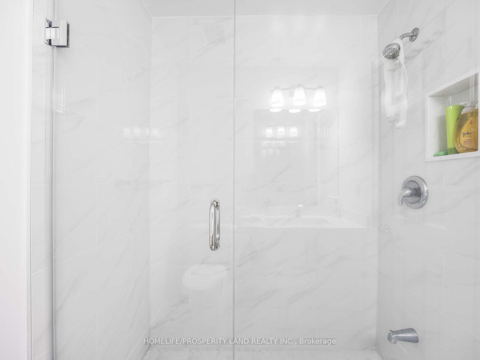 Photo 39 of 17 Major Elliott Court, Markham, Buttonville — HOMEH