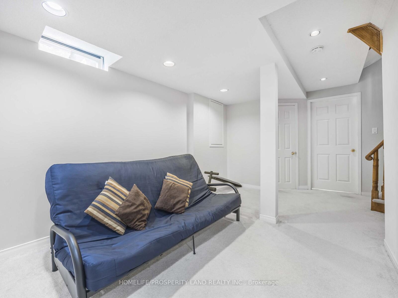 Photo 41 of 17 Major Elliott Court, Markham, Buttonville — HOMEH