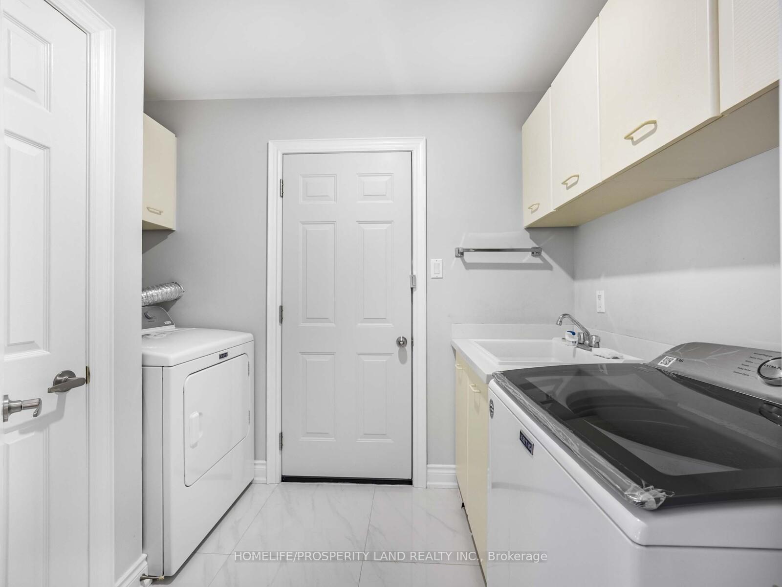 Photo 46 of 17 Major Elliott Court, Markham, Buttonville — HOMEH