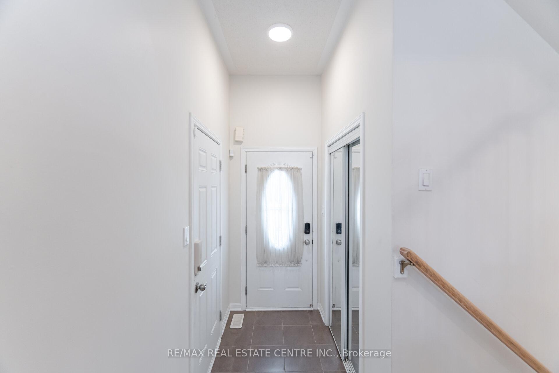 Photo 3 of 186 Gleave Terrace, Milton, Harrison — HOMEH