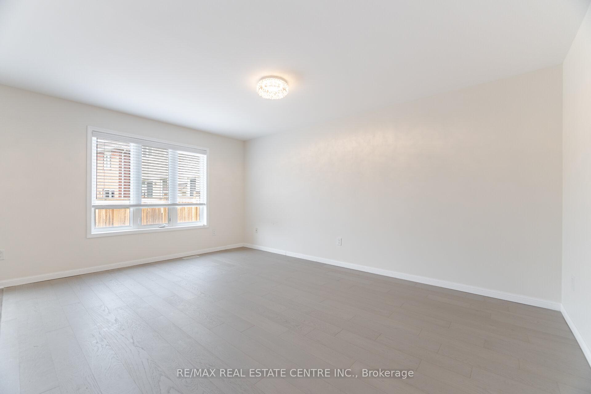 Photo 32 of 186 Gleave Terrace, Milton, Harrison — HOMEH