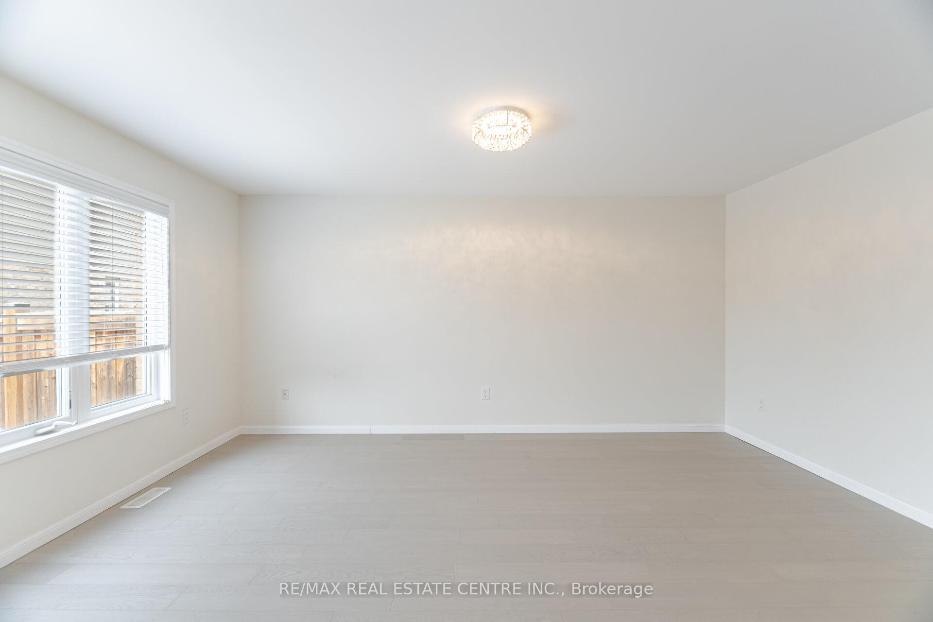 Photo 5 of 186 Gleave Terrace, Milton, Harrison — HOMEH