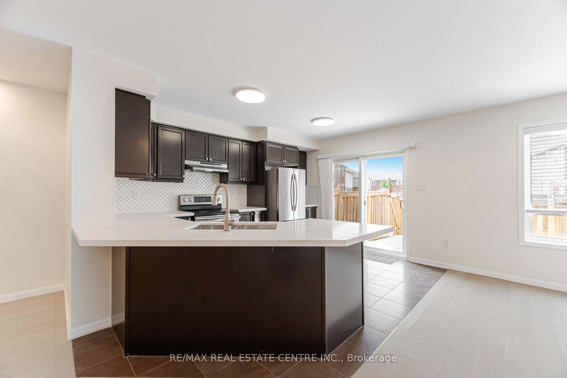 Photo 15 of 186 Gleave Terrace, Milton, Harrison — HOMEH