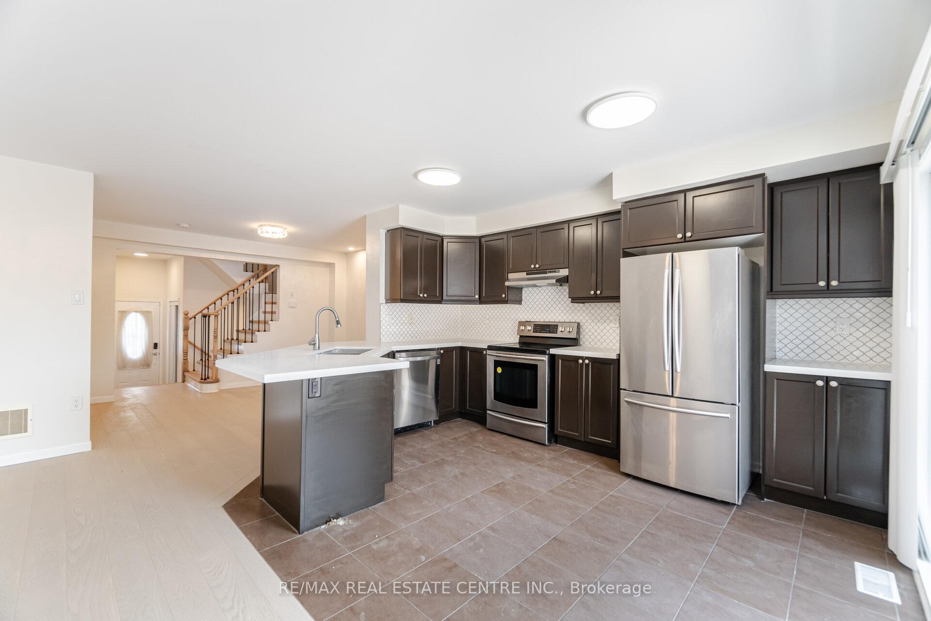 Photo 4 of 186 Gleave Terrace, Milton, Harrison — HOMEH