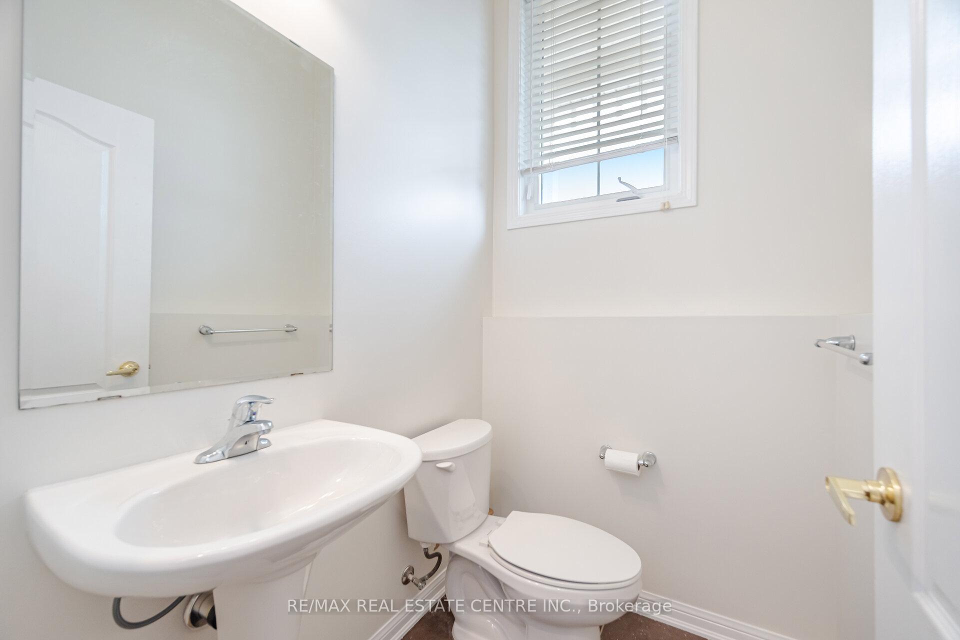 Photo 11 of 186 Gleave Terrace, Milton, Harrison — HOMEH