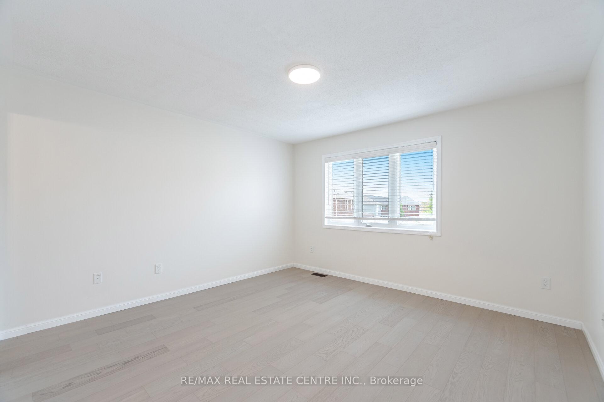 Photo 22 of 186 Gleave Terrace, Milton, Harrison — HOMEH