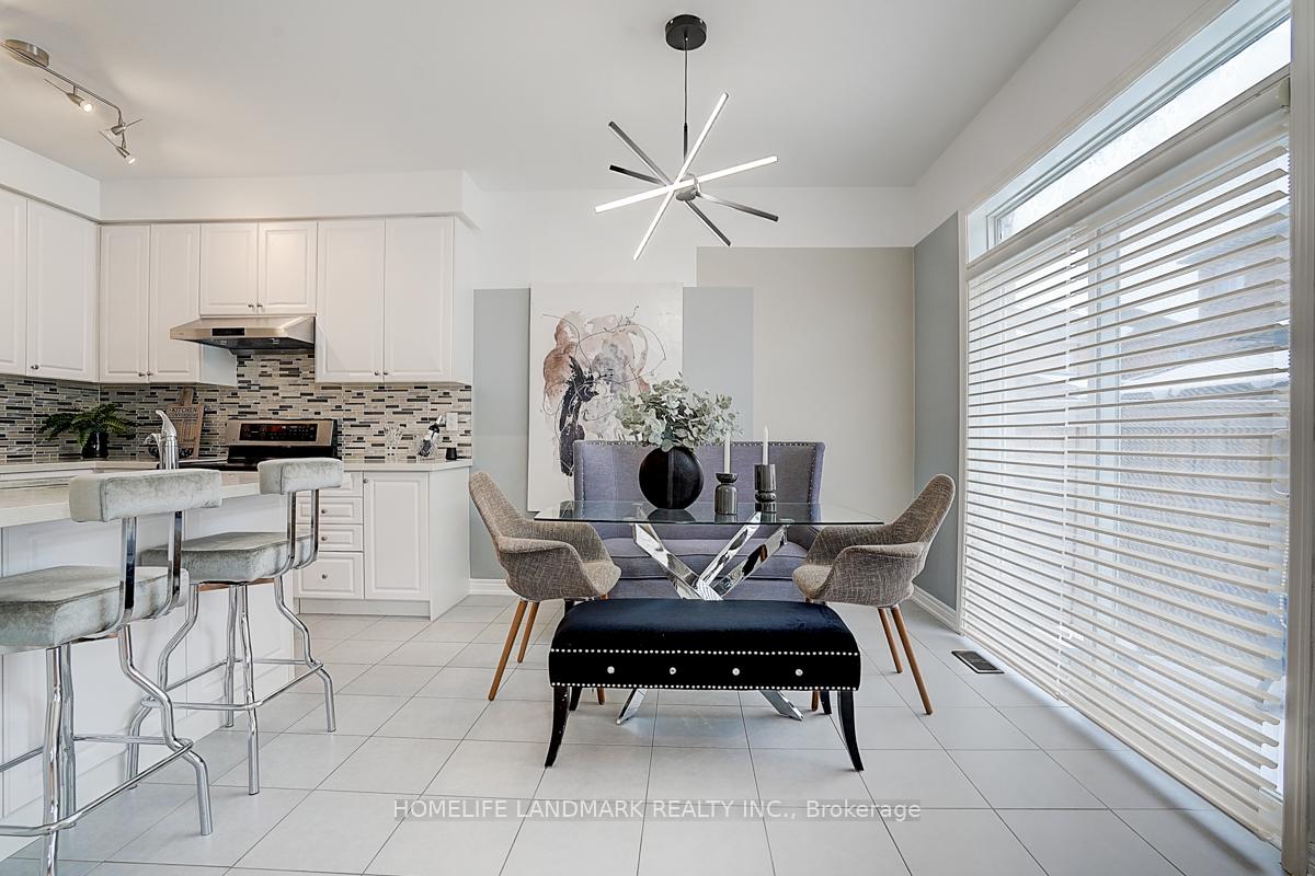 Photo 14 of 34 Foshan Avenue, Markham, Berczy — HOMEH