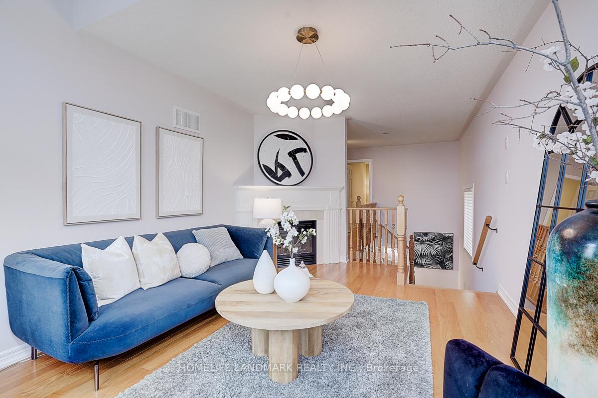 Photo 22 of 34 Foshan Avenue, Markham, Berczy — HOMEH