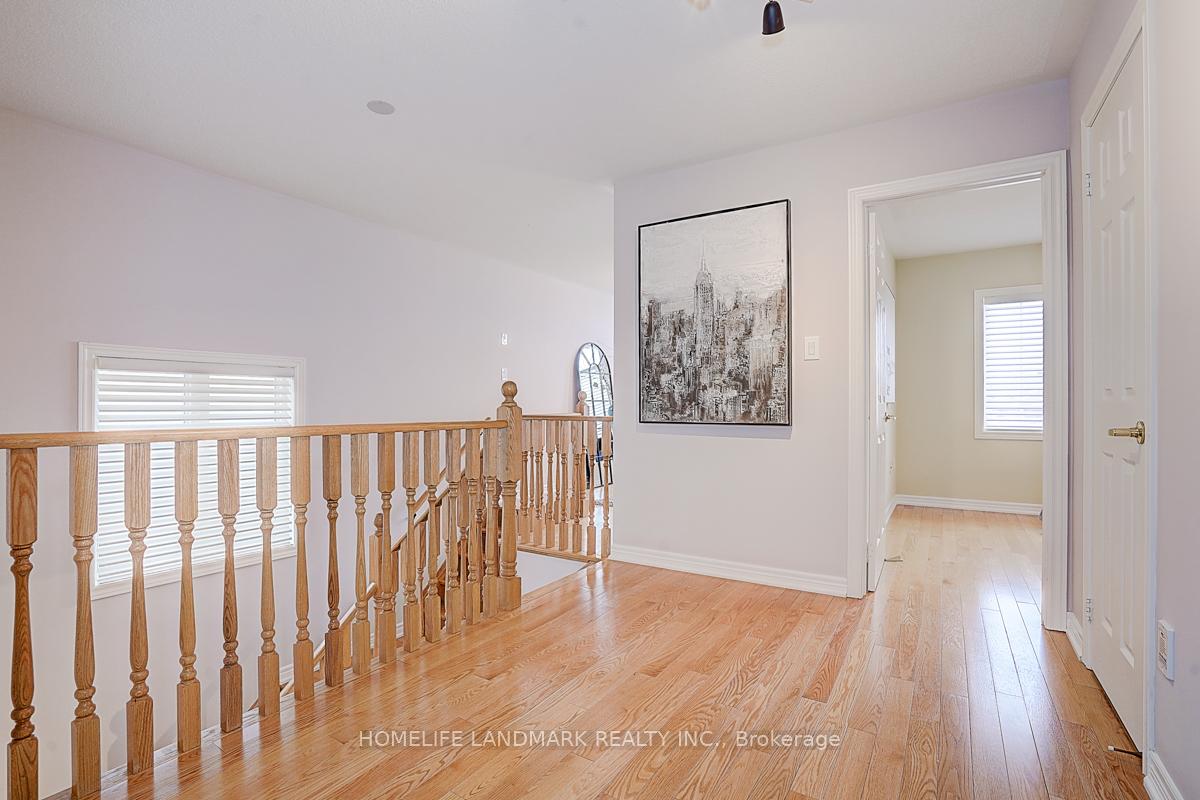 Photo 25 of 34 Foshan Avenue, Markham, Berczy — HOMEH
