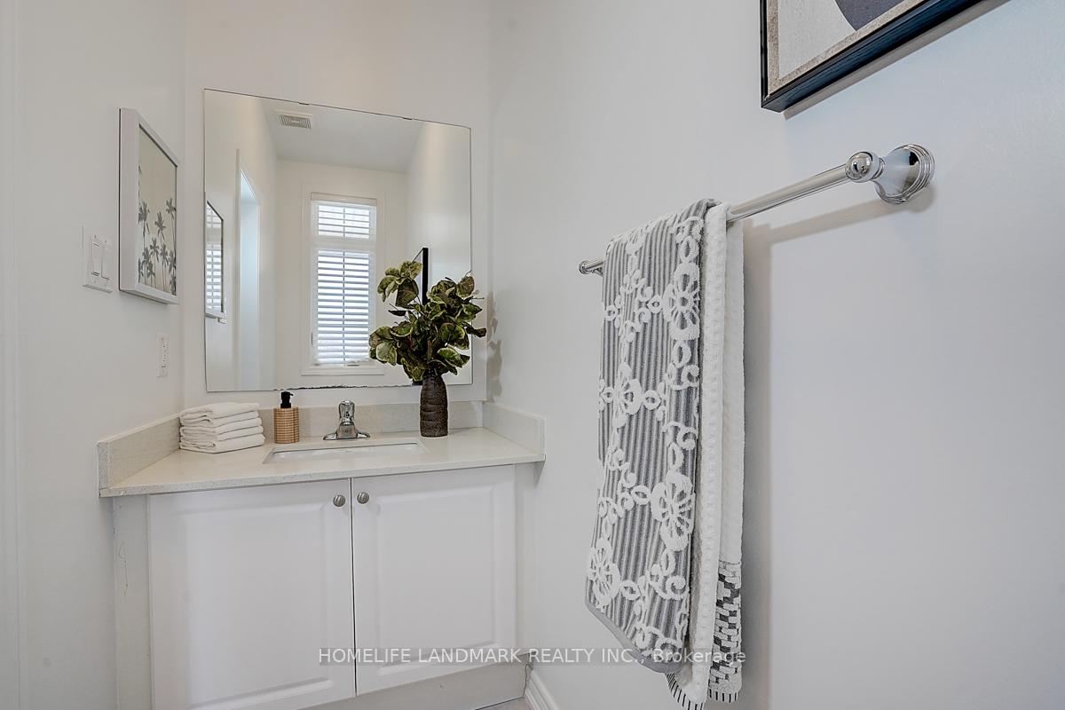 Photo 27 of 34 Foshan Avenue, Markham, Berczy — HOMEH