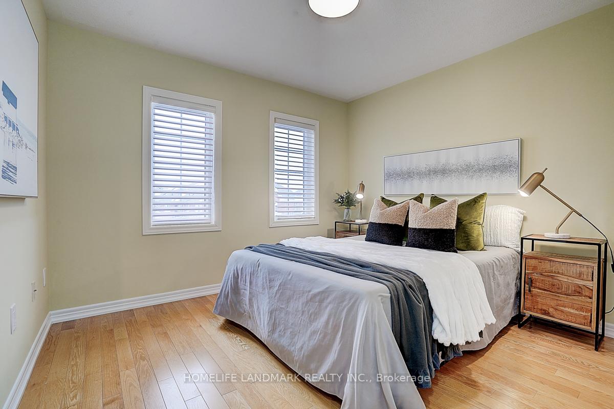 Photo 35 of 34 Foshan Avenue, Markham, Berczy — HOMEH