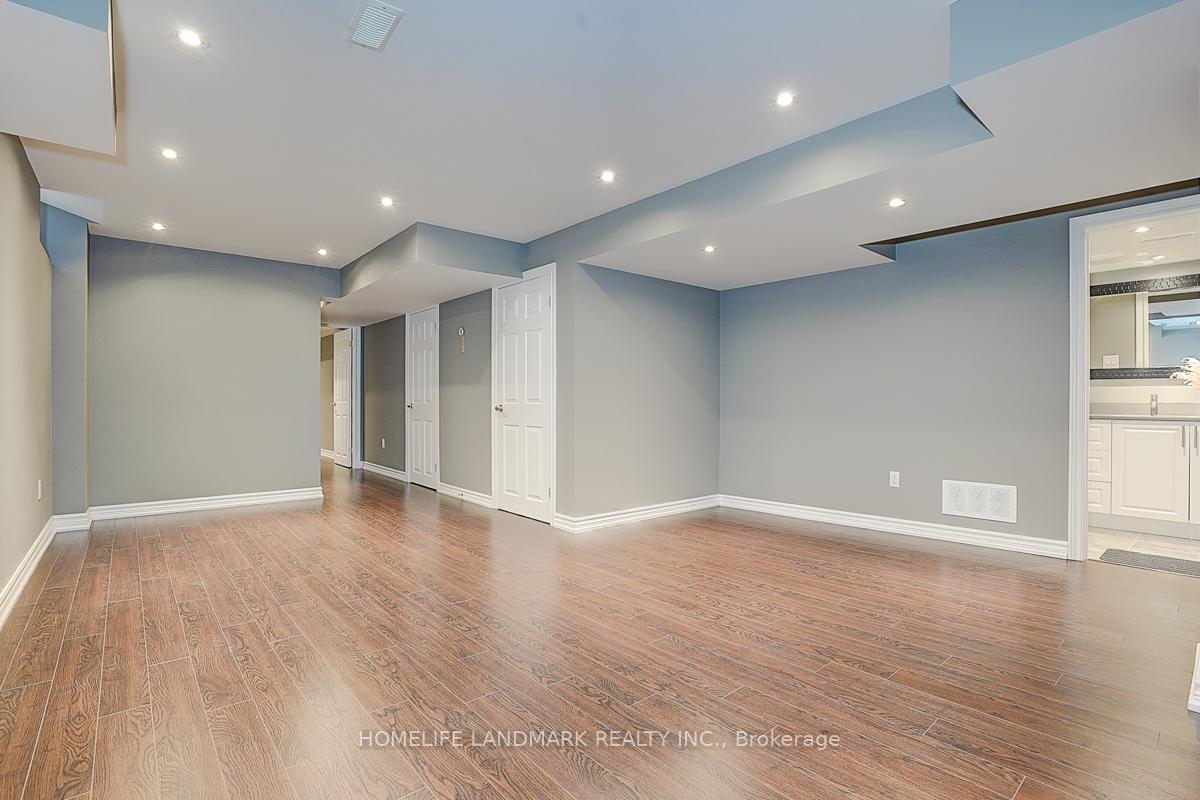 Photo 38 of 34 Foshan Avenue, Markham, Berczy — HOMEH