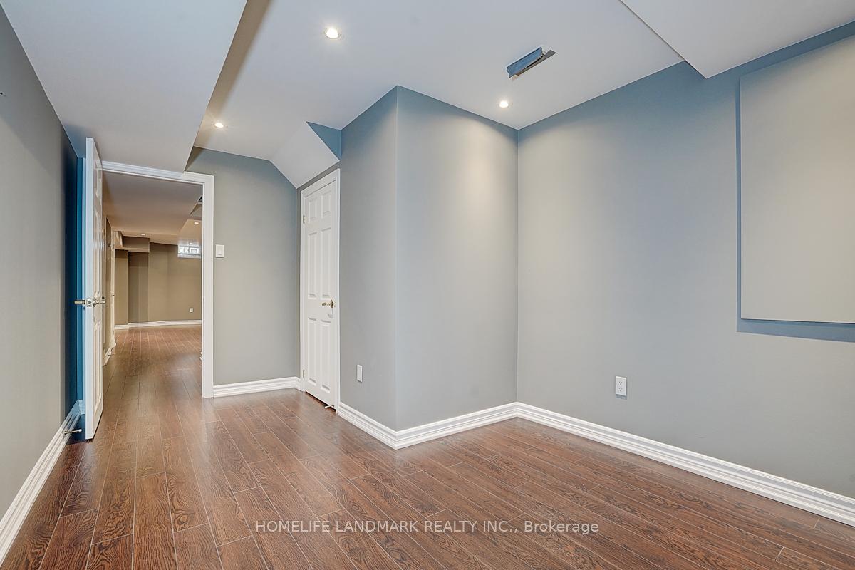 Photo 40 of 34 Foshan Avenue, Markham, Berczy — HOMEH