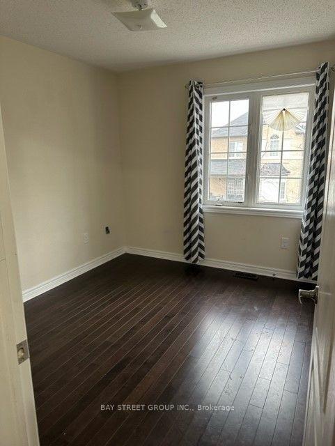 Photo 11 of 11 Sunnyside Hill Road, Markham, Cornell — HOMEH