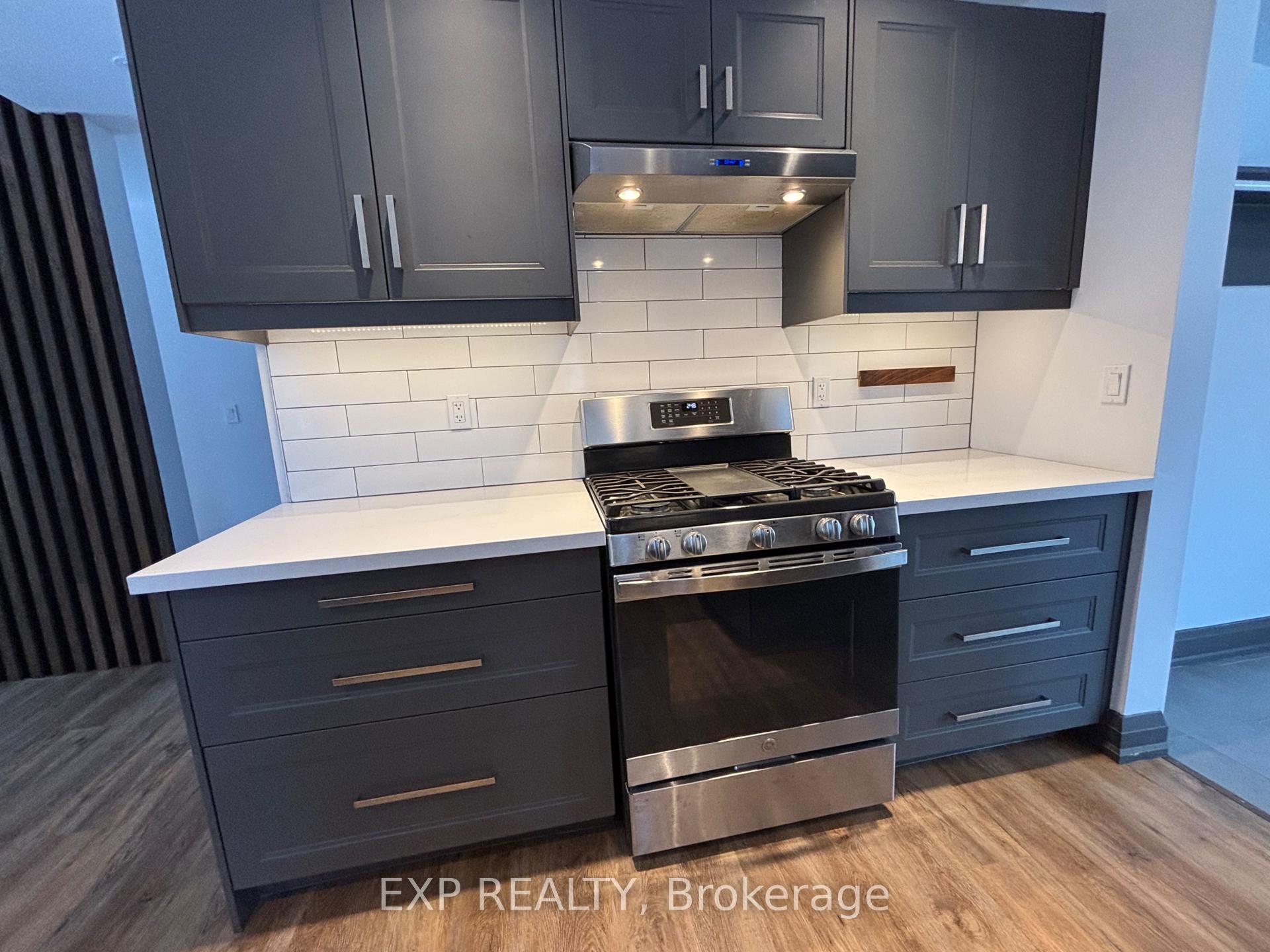 Photo 5 of 1002 Binkley Road, Hamilton, Rural Ancaster — HOMEH
